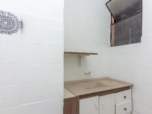 Imagem 2: Sala Comercial À Venda em São Paulo, República, 84M²
