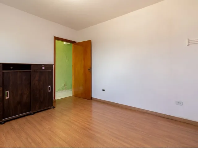 Imagem 7: Casa À Venda em Osasco, Helena Maria, com 4 Quartos, 226M²