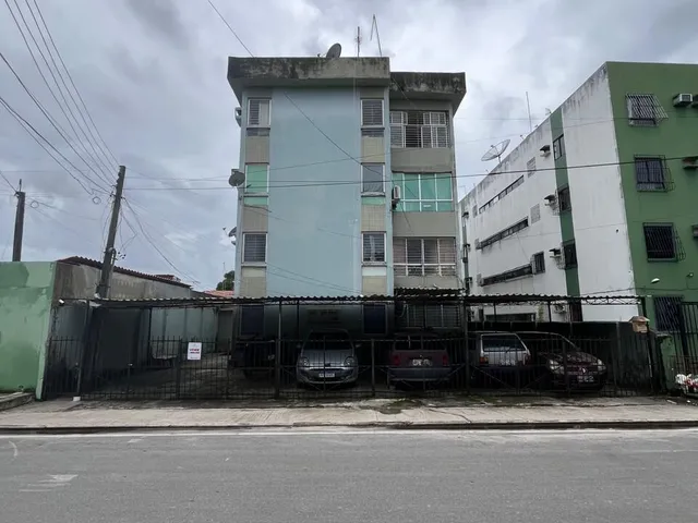 Imagem: Apartamento à venda no bairro Candeias
