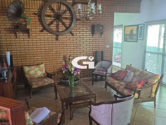 Imagem 8: Oportunidade em Morretes: Casa com Piscina, Spa Aquecido e 4 Quartos perto do Centro