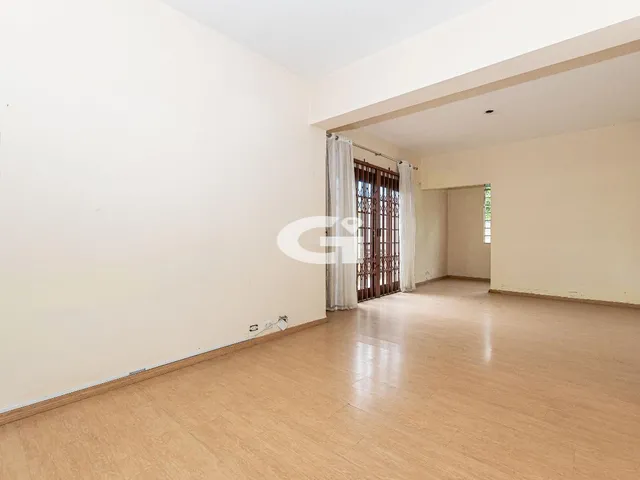 Imagem 6: Casa térrea com 3 quartos e edícula no Seminário - 134,7 m² área útil e terreno com