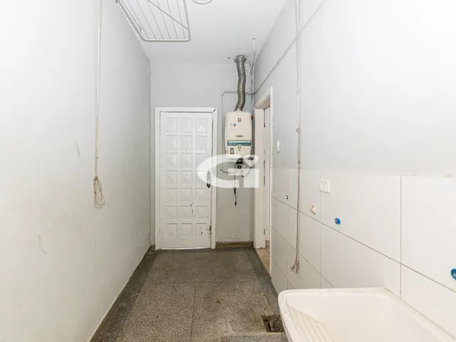 Imagem 8: Casa térrea com 3 quartos e edícula no Seminário - 134,7 m² área útil e terreno com
