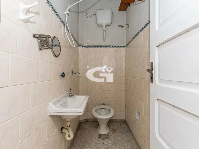 Imagem 5: Casa térrea com 3 quartos e edícula no Seminário - 134,7 m² área útil e terreno com