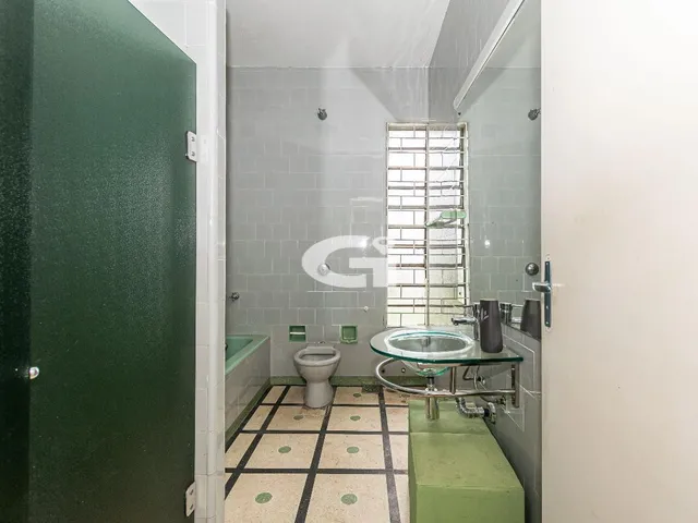Imagem 9: Casa térrea com 3 quartos e edícula no Seminário - 134,7 m² área útil e terreno com