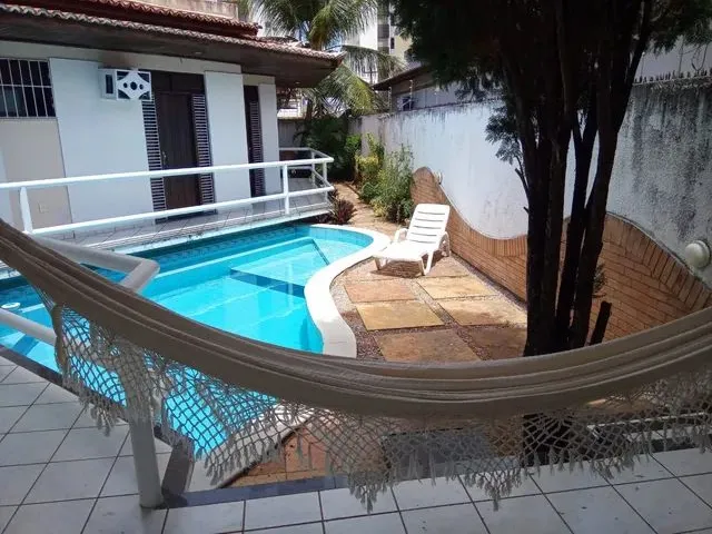 Imagem: Casa para Aluguel com 250 Metros Quadrados
