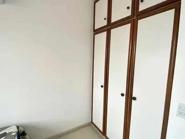 Imagem 2: Alugo Quarto Quarto com 3 dormitórios