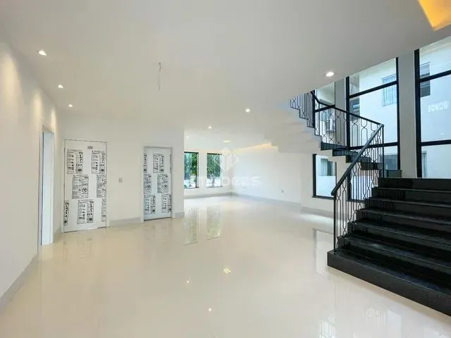 Imagem 15: Casa/Cond. Montenegro Boulevard - 5 Suítes - 395M² - 4 Vagas - 2 Varandas - Quintal