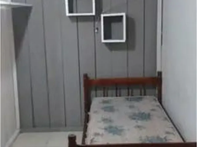 Imagem: Quartos Aluga / santa Cândida, R$ 380.00
