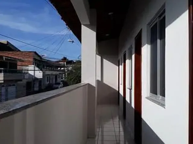 Imagem 1: Quitinete Novo, com Quarto, Sala, Cozinha, Banheiro e Area de Serviço, a 250 Metros Da