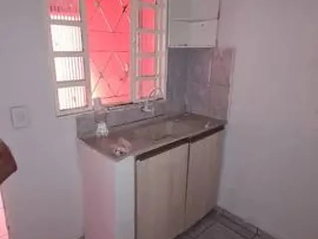 Imagem 7: Casa para Aluguel Possui 100 Metros Quadrados com 2 Quartos em Samambaia Norte - Brasília