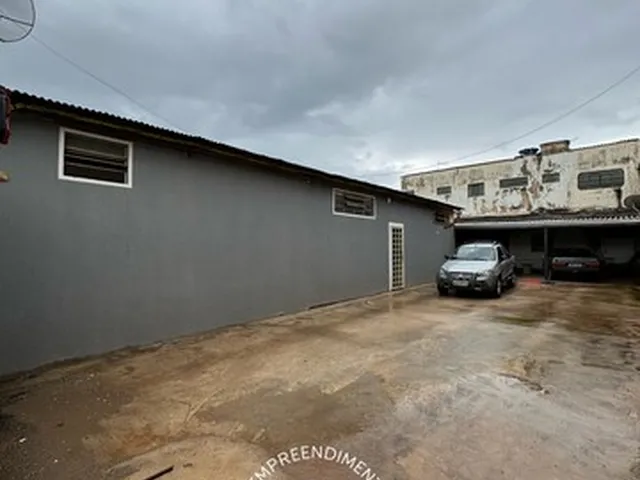Imagem 3: Vendo Imóvel Comercial Vazado. com Frente para a Av. Alfredo Nasser. Luziânia/Go