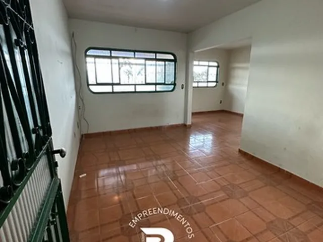 Imagem 11: Vendo Imóvel Comercial Vazado. com Frente para a Av. Alfredo Nasser. Luziânia/Go