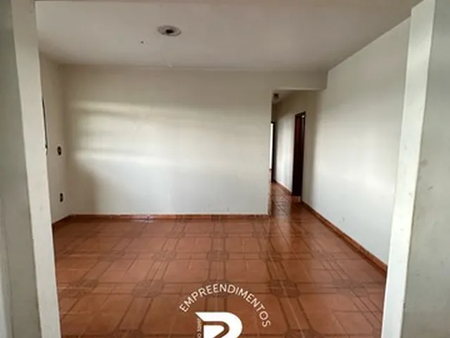 Imagem 12: Vendo Imóvel Comercial Vazado. com Frente para a Av. Alfredo Nasser. Luziânia/Go