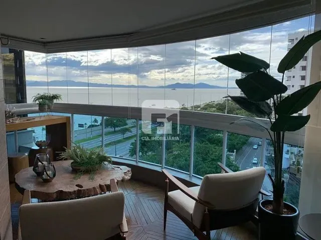 Imagem 1: Apartamento Mobiliado de 4 Suítes na Agronômica