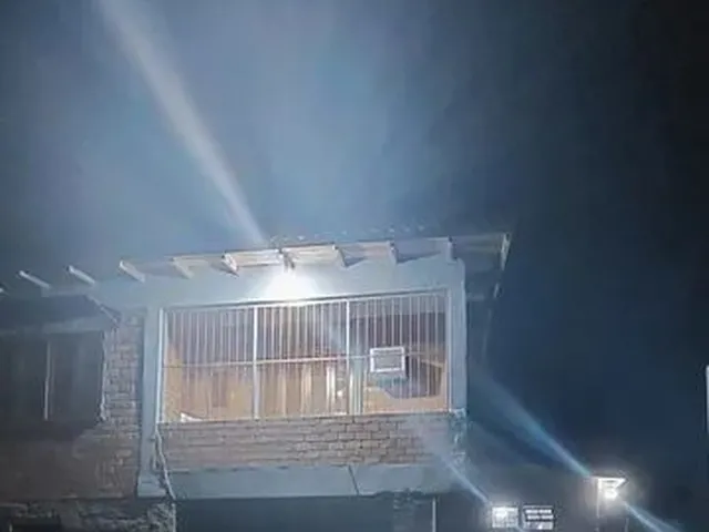 Imagem 1: Casa em Viamão - 3 Quartos (2 Suítes) Reformada