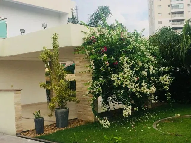 Imagem 10: Excelente Duplex no Residencial Adrianópolis. 5 Suítes, Piscina, Completa com Armários