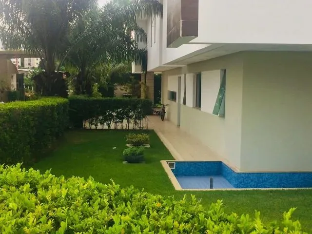 Imagem 6: Excelente Duplex no Residencial Adrianópolis. 5 Suítes, Piscina, Completa com Armários