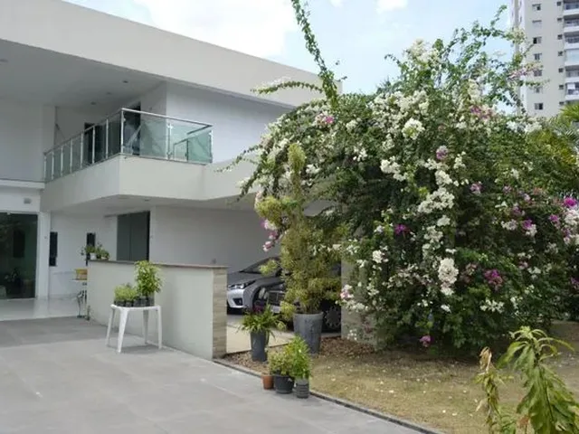Imagem 14: Excelente Duplex no Residencial Adrianópolis. 5 Suítes, Piscina, Completa com Armários