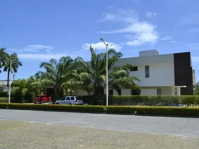 Imagem 13: Excelente Duplex no Residencial Adrianópolis. 5 Suítes, Piscina, Completa com Armários