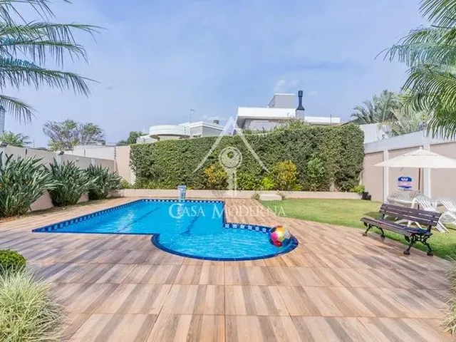 Imagem: Casa no Country À Venda por R$2.390.000,00