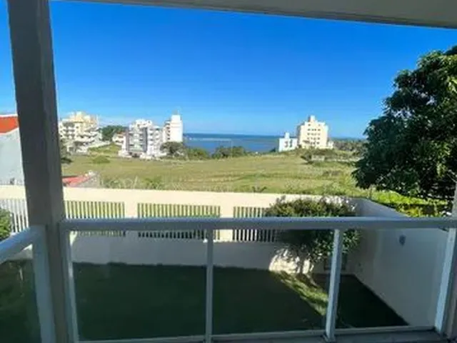 Imagem: Linda Casa com Fino Acabamento À Venda