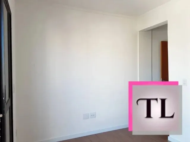 Imagem 2: Apartamento Duplex com Varanda no Centro