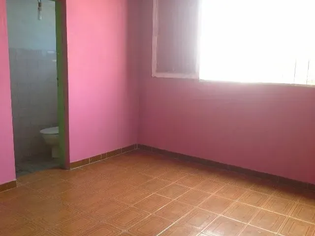 Imagem 6: Alugo Casa Bairro: Coroado 3, 2 Quartos Sendo 1 Suite, Garagem. Fone: