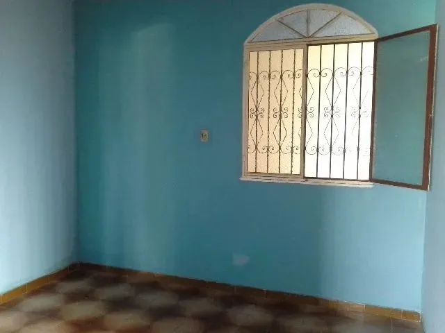 Imagem 3: Alugo Casa Bairro: Coroado 3, 2 Quartos Sendo 1 Suite, Garagem. Fone: