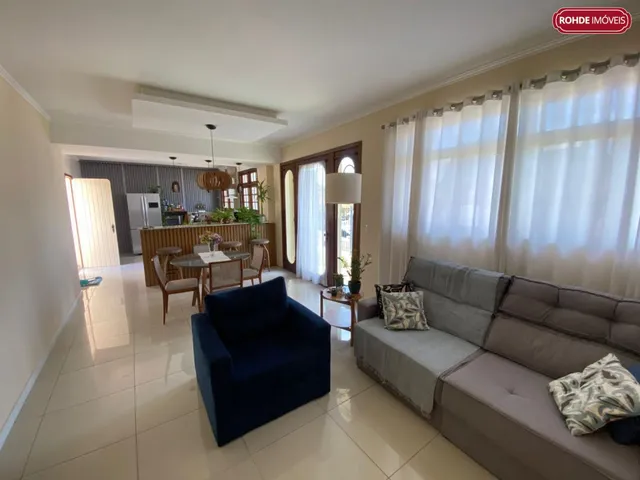 Imagem 5: CASA IMPECÁVEL de esquina no Centro