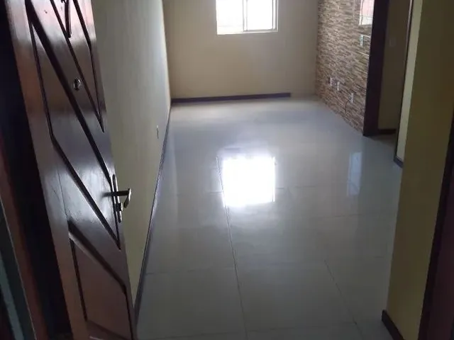 Imagem: O apartamento possui 3 Dormitórios, 1 Banheiro, 1 Vaga na