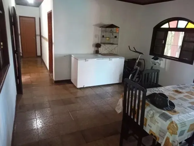 Imagem 4: Alugo Casa com 6 Quartos. Piscina, Churrasqueira, VarandaeÁrea de...
