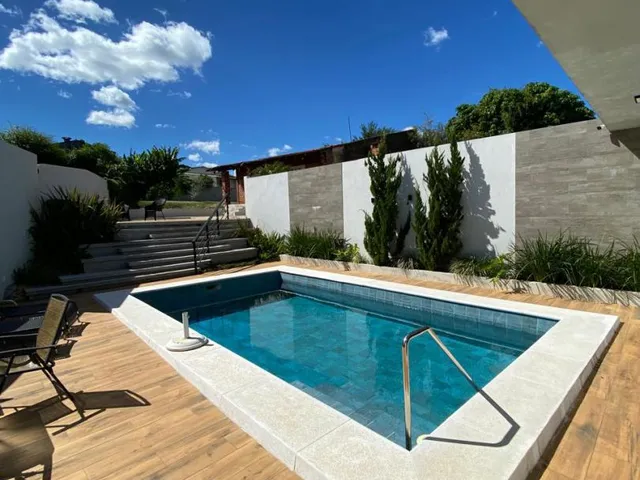 Imagem: Casa Residencial com Piscina em Cachoeira