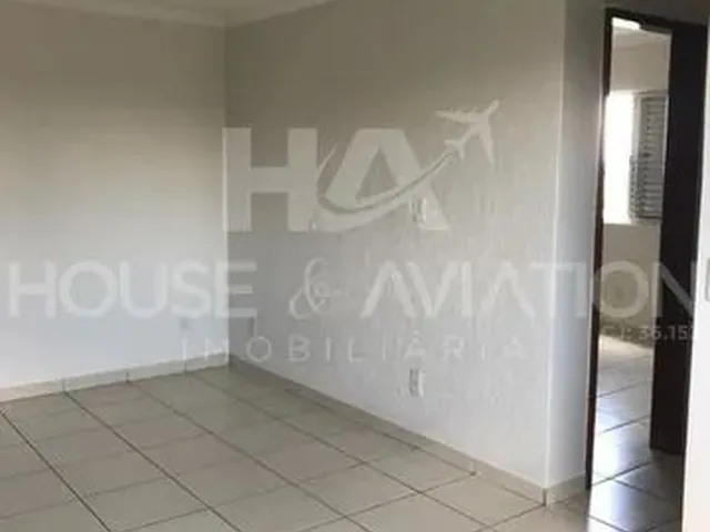 Imagem: Apartamento com 2 Quartos no Ed. Príncipe