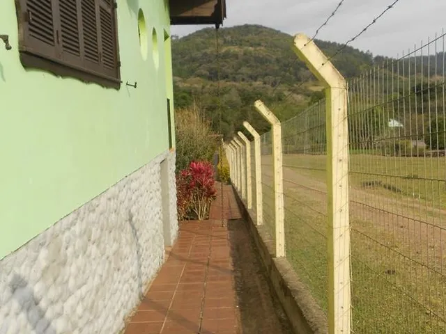 Imagem 4: CASA RESIDENCIAL em Picada Café - RS, centro