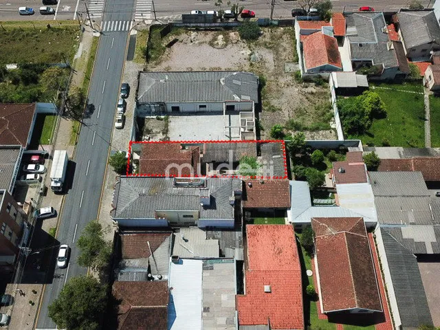 Imagem 9: Terreno Central / com casas