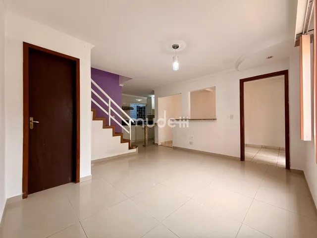 Imagem 12: Sobrado Moderno com Suíte Master e Living Integrado