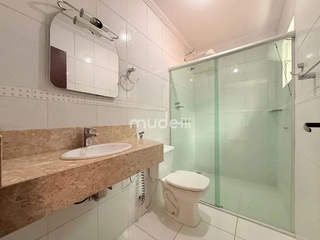 Imagem 13: Sobrado Moderno com Suíte Master e Living Integrado