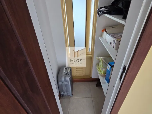 Imagem 10: Condomínio Chácara do Rio Joanes - Casa Triplex - 3 Suítes- Academia e Sauna - A 5