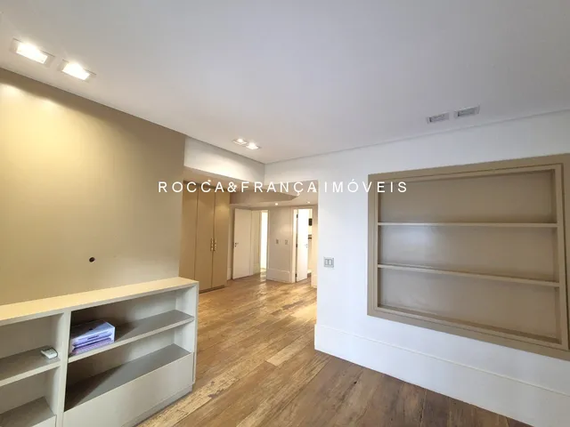 Imagem 3: APARTAMENTO REFORMADO PARA VENDA E LOCAÇÃO NO MIOLO DO ITAIM BIBI