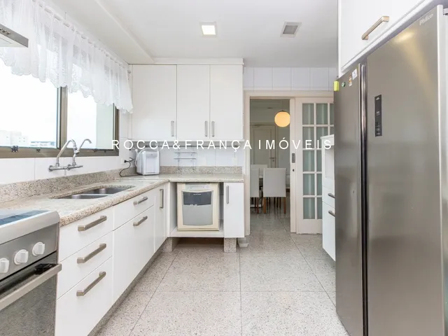Imagem 16: Amplo e Elegante Apartamento no Campo Belo