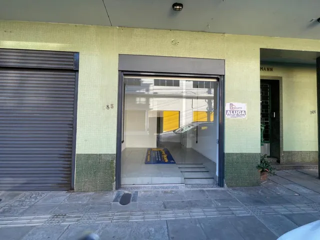 Imagem: Sala Comercial com 3 Dormitorio(s) localizado(a)