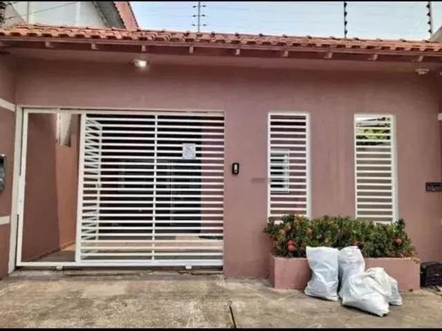 Imagem 1: Linda Casa em Flores, Próximo a Nilton Lins