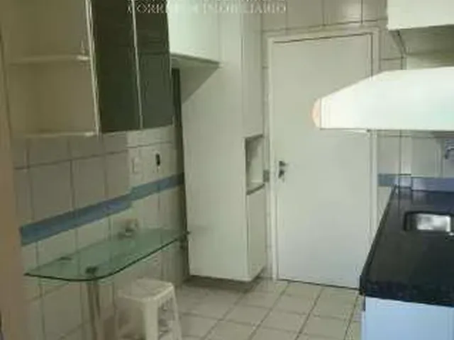 Imagem 2: Apartamento com 72m², 3 quartos e ótima localização na Torre