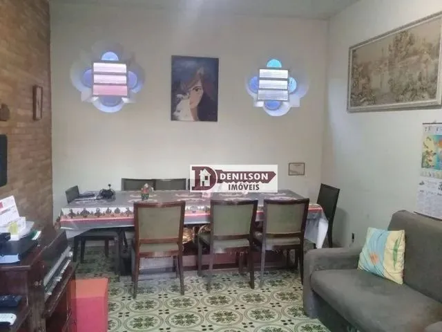 Imagem: Casa com 4 Dormitórios À Venda, 303 M²