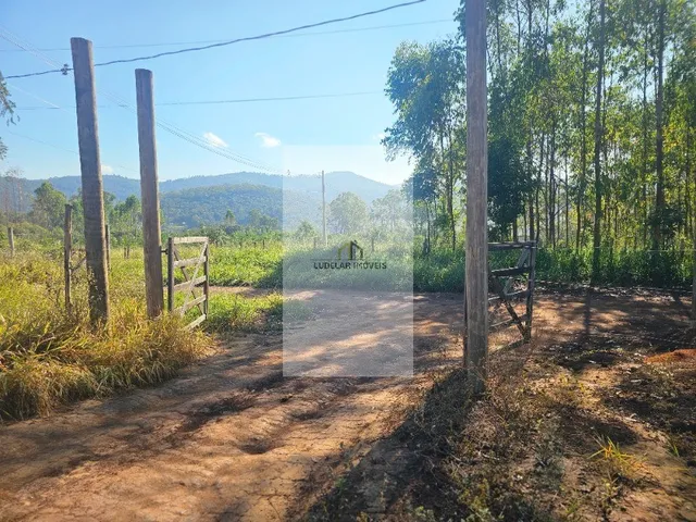 Imagem 1: Terreno em condomínio à venda em Mateus Leme-MG, bairro Azurita, com 336,00 m² de