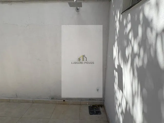Imagem 2: Casa à Venda em Juatuba-MG: 2 Quartos, 1 Sala, 2 Banheiros, 2 Vagas de Garagem, 100m²