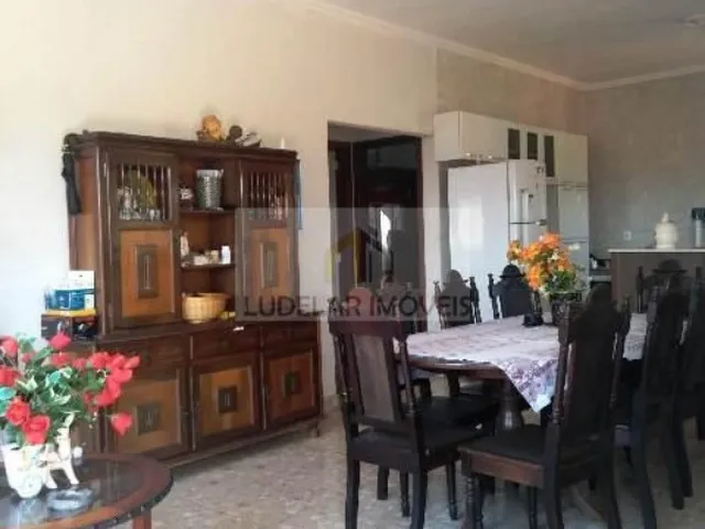 Imagem 4: Linda casa de 02 quartos amplos, sendo 01 suite, sala, copa, cozinha, banheiro social
