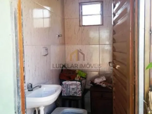 Imagem 7: Linda casa de 02 quartos amplos, sendo 01 suite, sala, copa, cozinha, banheiro social