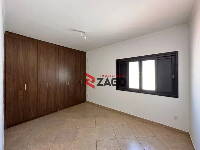 Imagem 3: Casa com 3 Dormitórios para Alugar, 160 M² por R$ 4.300/Mês - Vila Celeste - Uberaba/Mg