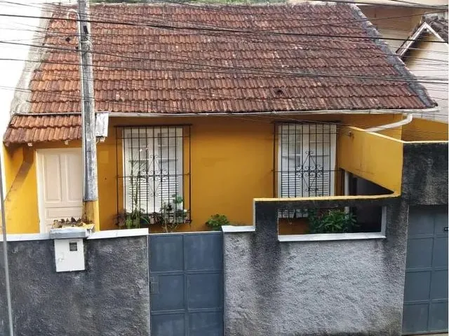 Imagem: Vendo Charmos Casa com Garagem em Ótima